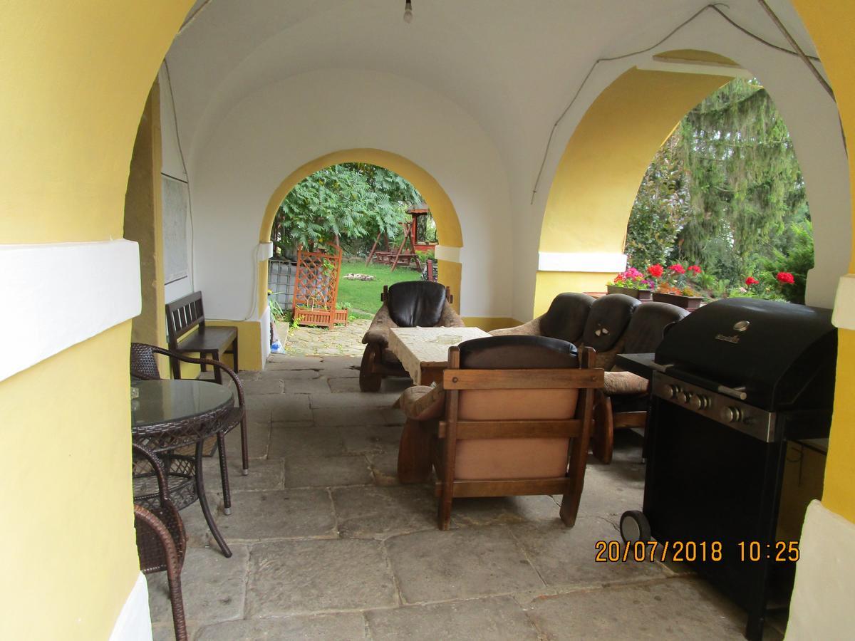 Hotel Fara Choustnikovo Hradiste Zewnętrze zdjęcie
